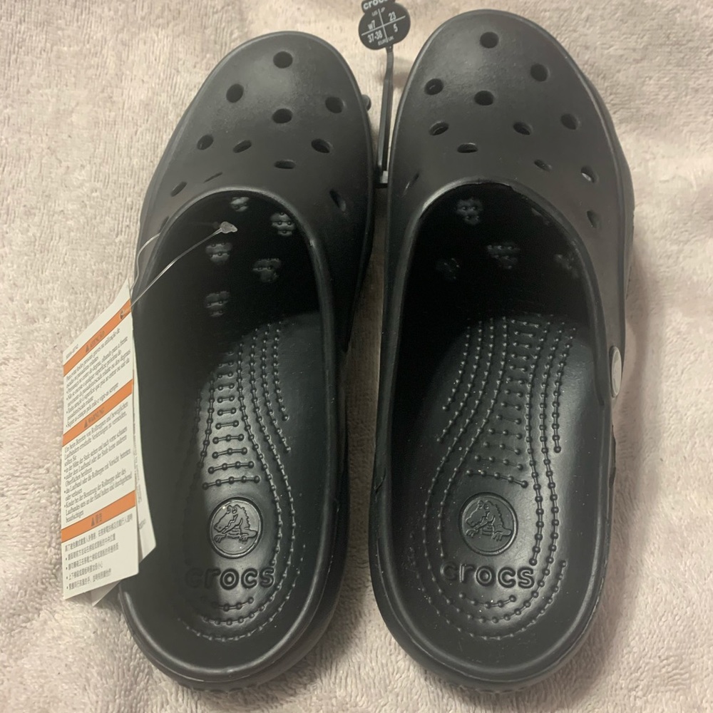 Women’s Crocs Freesail Clogs